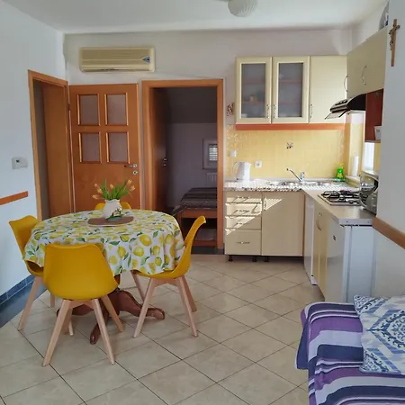 Apartament Ljudmila