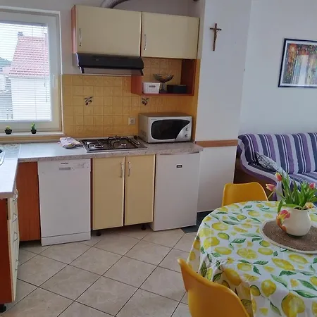 Apartament Ljudmila Vodice