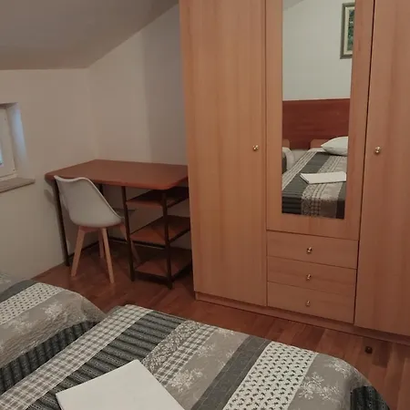 Apartament Ljudmila *