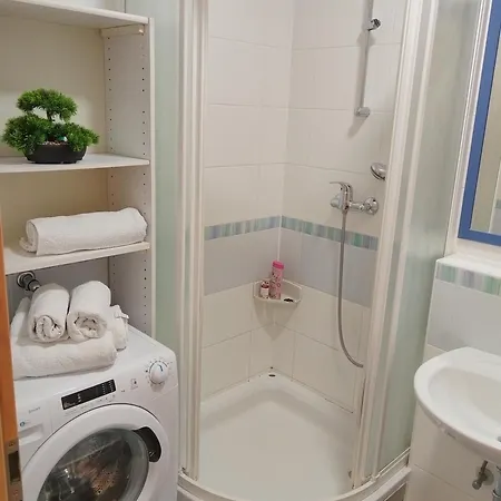 Apartament Ljudmila Vodice