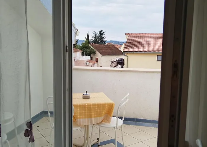 Daire Ljudmila Vodice